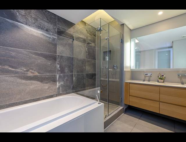 2 BEDROOM APARTMENT TO LET IN WATERFRONT